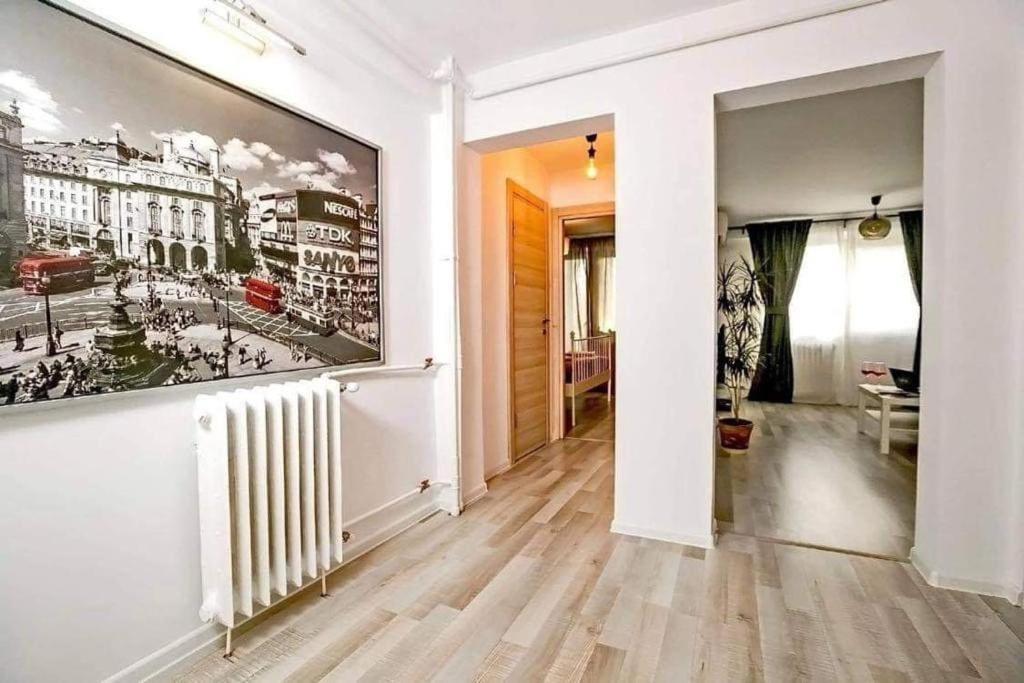 Poetry I Piata Victorei Bucarest Extérieur photo
